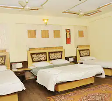 HOTEL SAI SURAJ PALACE | FOUR BED NON A/C